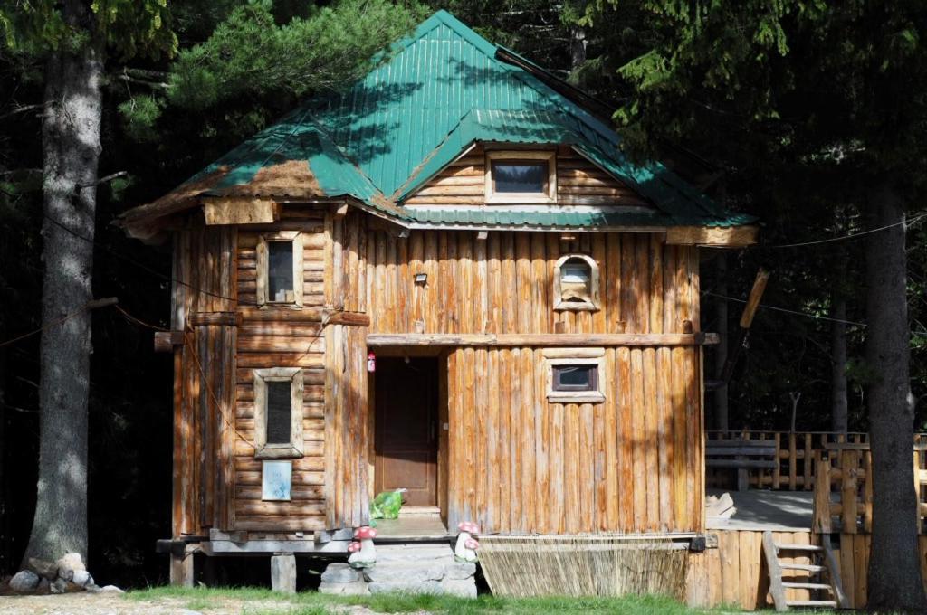 Pinetrees Lodge Plav Esterno foto