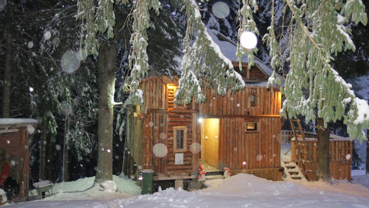 Pinetrees Lodge Plav Esterno foto